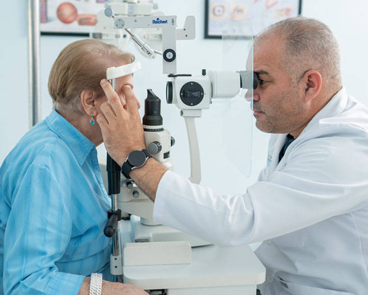 Oftalmología y Optometría
