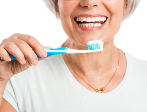 Salud bucodental óptima: El impacto de las cerdas del cepillo de dientes en el cuidado dental de las personas mayores